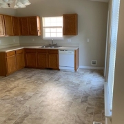 4025-bearmont-pl-kitchen2