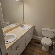 1301 Fowler hall bath2